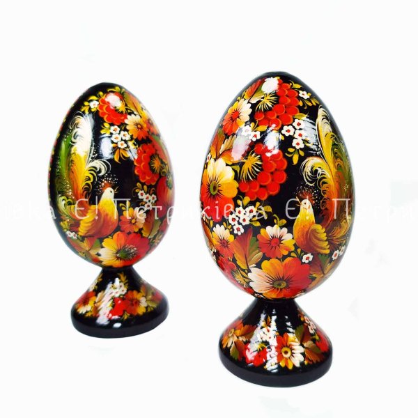 Egg with Petrikovsky painting on a leg "Firebird" 12 cm