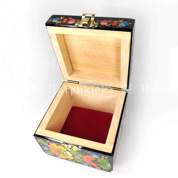Шкатулкапрямокутна  з Петриківським розписом 11 *11*10,5 см "Квіти" з бархатом