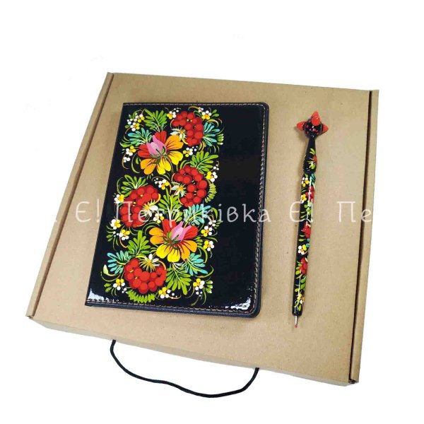 Подарунковий набір з Петриківським розписом "Блокнот із ручкою". Подарункова упаковка